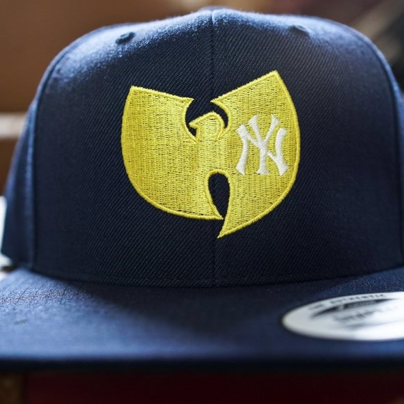 New York Yankees Wu Tang  Snapback Hat - Picture 2 of 4